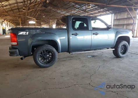 2011 GMC Sierra K1500 Sle z USA, uszkodzony, nr VIN 3GTP2VE38BG218520